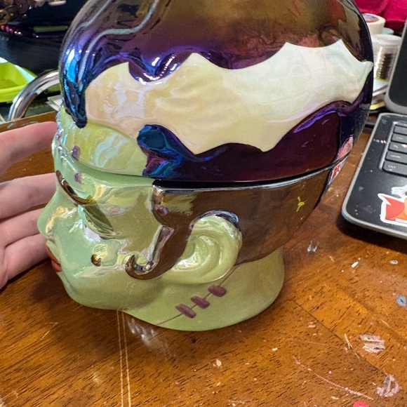 Martha Stewart Bewitched Bride of Frankenstein Ceramic Candle 14 oz - Picture 2 of 5